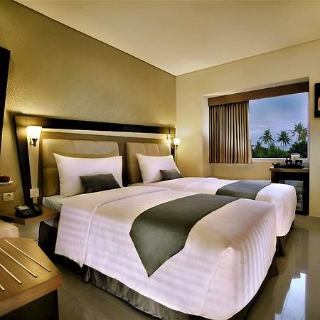 Hotel Neo - Kuta, Jelantik Legian  Luaran gambar