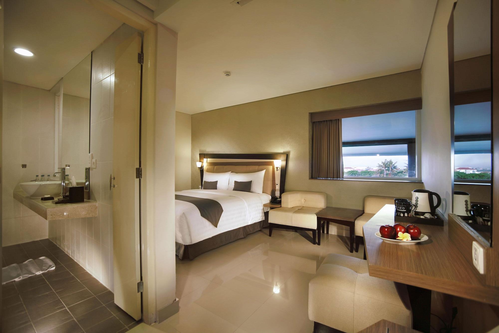 Hotel Neo - Kuta, Jelantik Legian  Luaran gambar