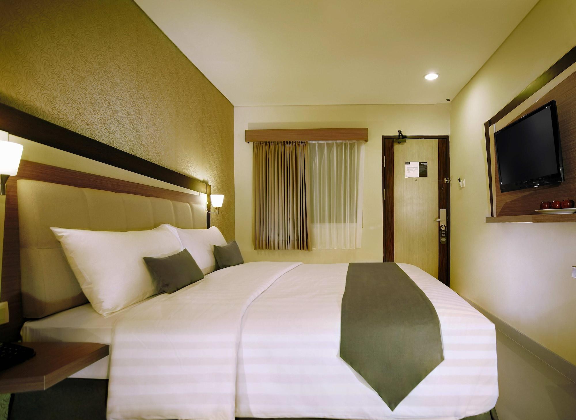 Hotel Neo - Kuta, Jelantik Legian  Luaran gambar